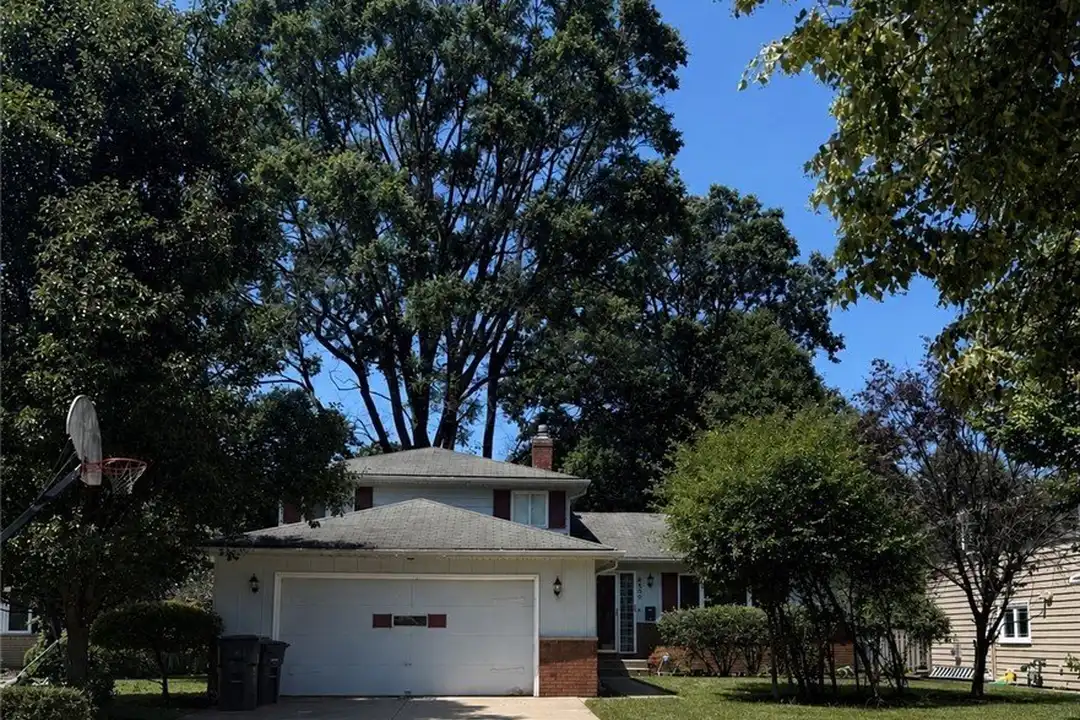 6580 Forest Glen Ave – photo 1