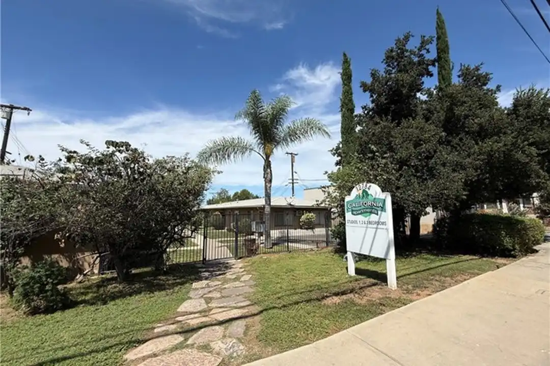 12784 California St – photo 1 of 10
