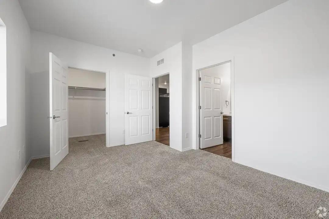 1900 Fox Rd unit 1918-202 - View 5