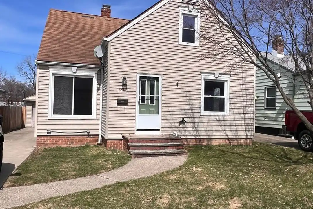 12405 Reindeer Ave – photo 1