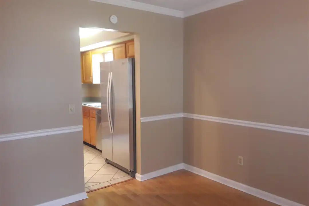 2562 Eiffel Cir E unit 1 - View 4