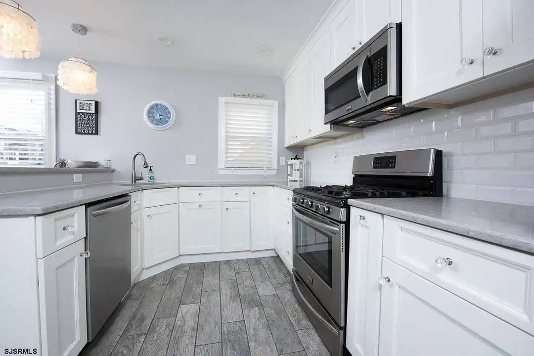 109 N Washington Ave #A - View 3