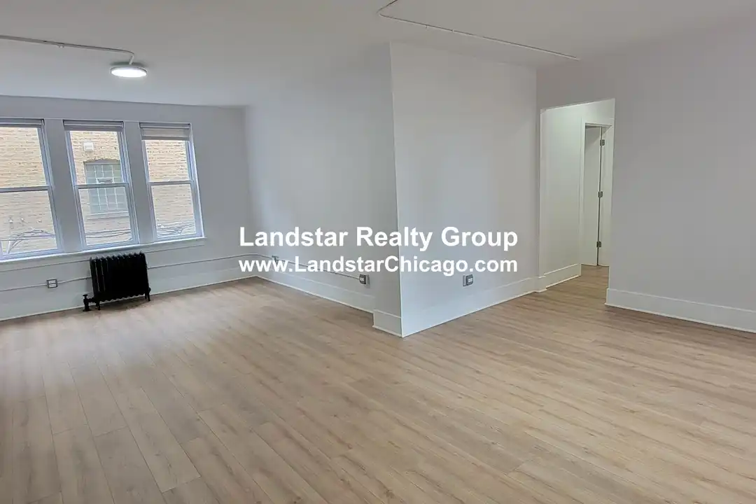 1349 W Estes Ave unit L4 - View 2