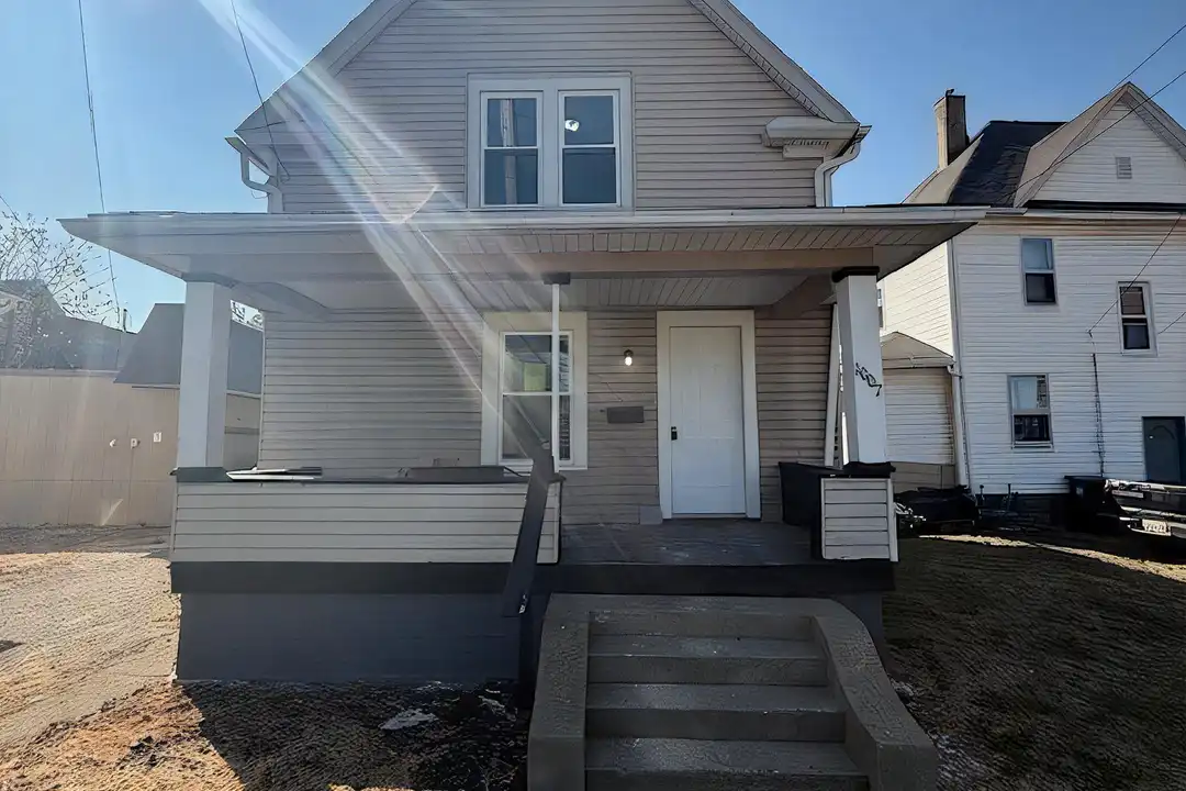 1007 Dewalt Ave NW – photo 1
