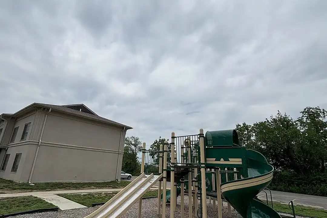 Ridgeview Heights - View 5