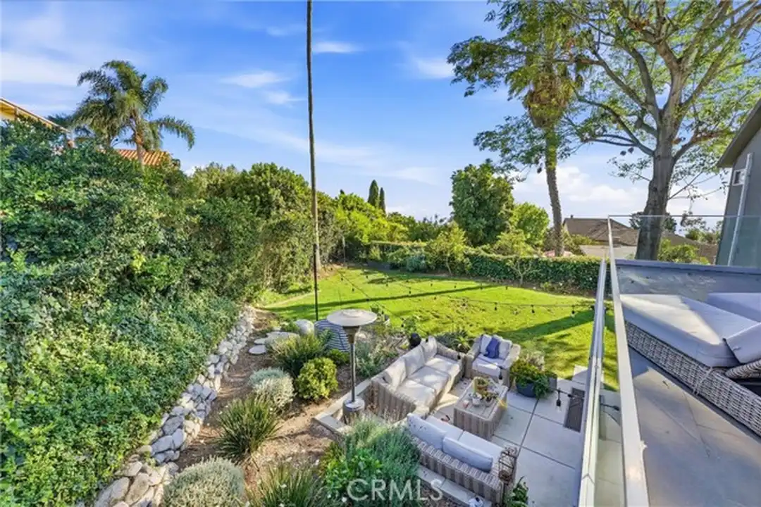 3078 Zell Dr - View 6