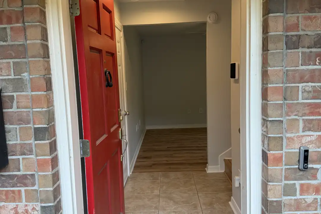 442 S Maple St unit 1 - View 4
