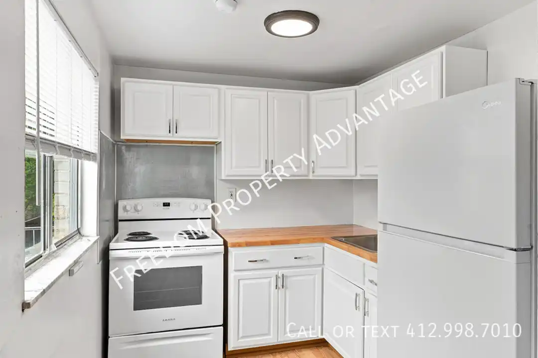 2523 Park Hill Dr – photo 1