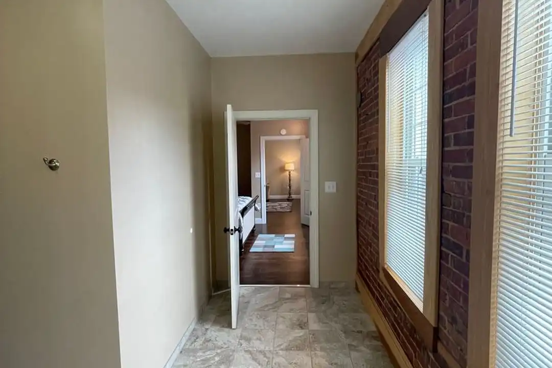 207 W Pike St unit 207 -307 - View 3