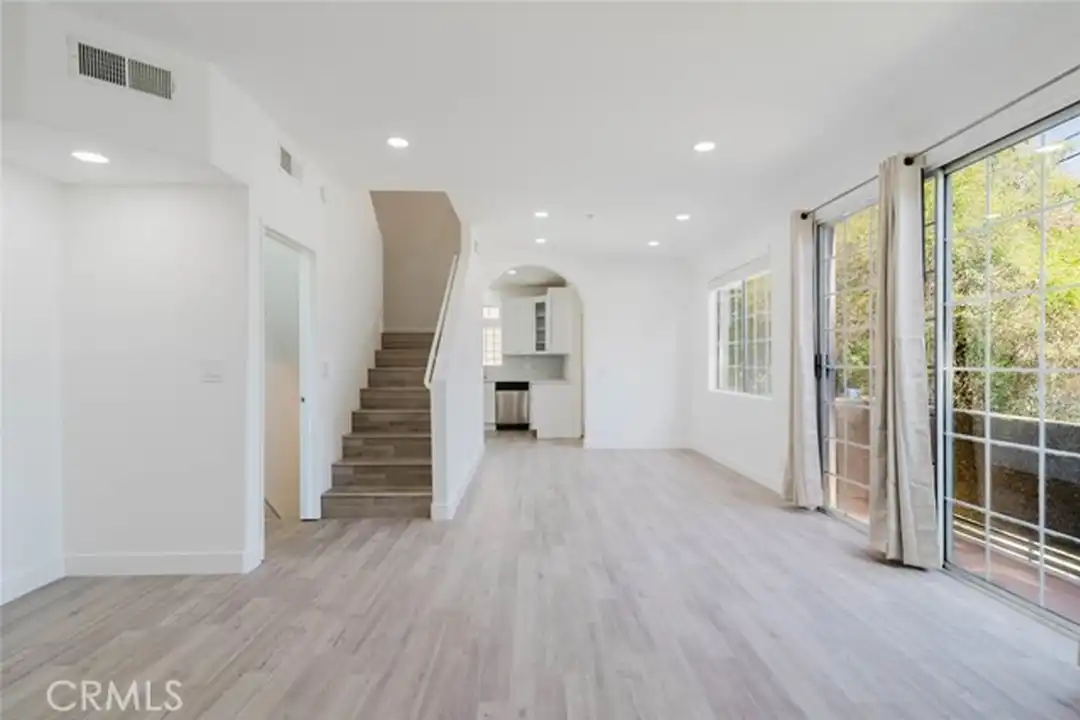 18347 Saticoy St unit 26 - View 6