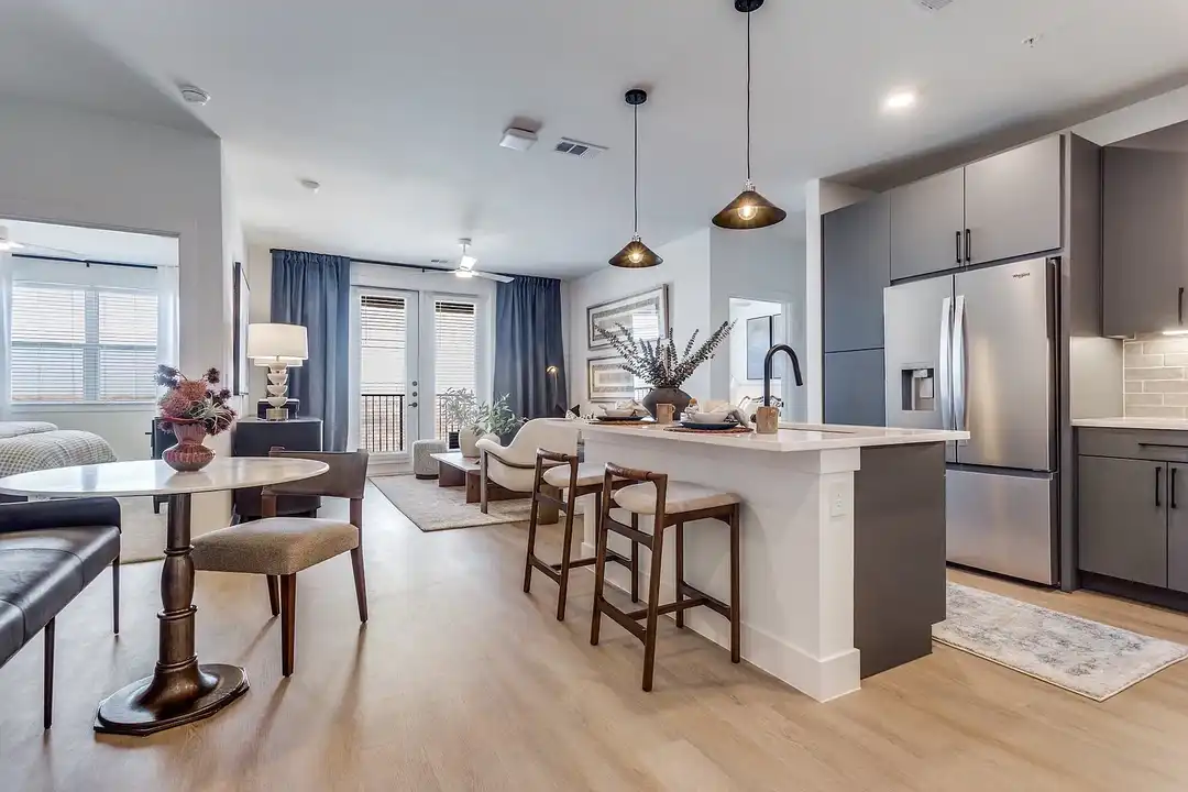 Aura Crown Heights - View 5