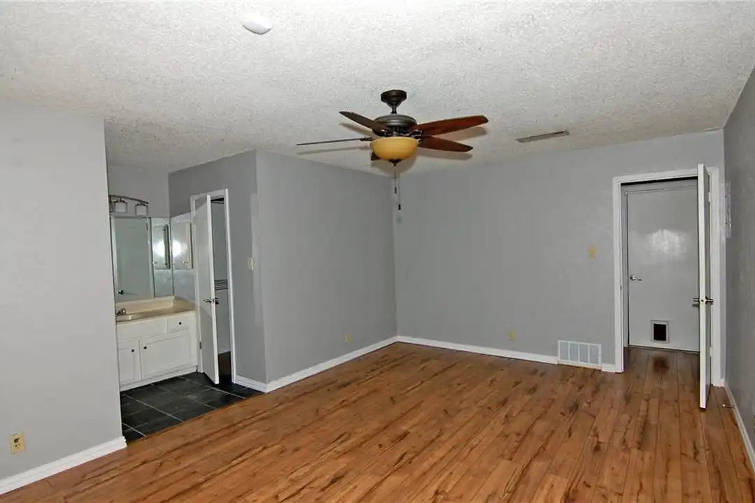 10215 Missel Thrush Dr - View 6