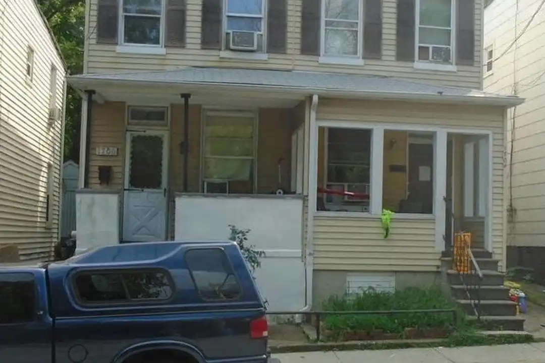 1704 Monterey St – photo 1