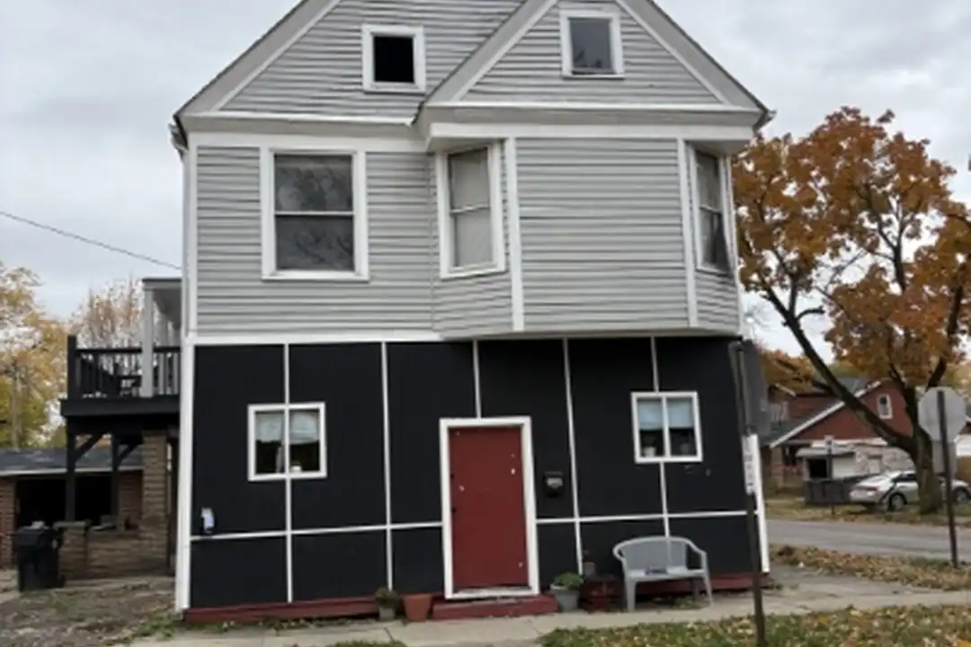 3912 Archwood Ave unit 1 – photo 1