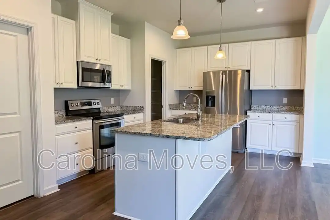 345 Bucklebury Rd - View 6