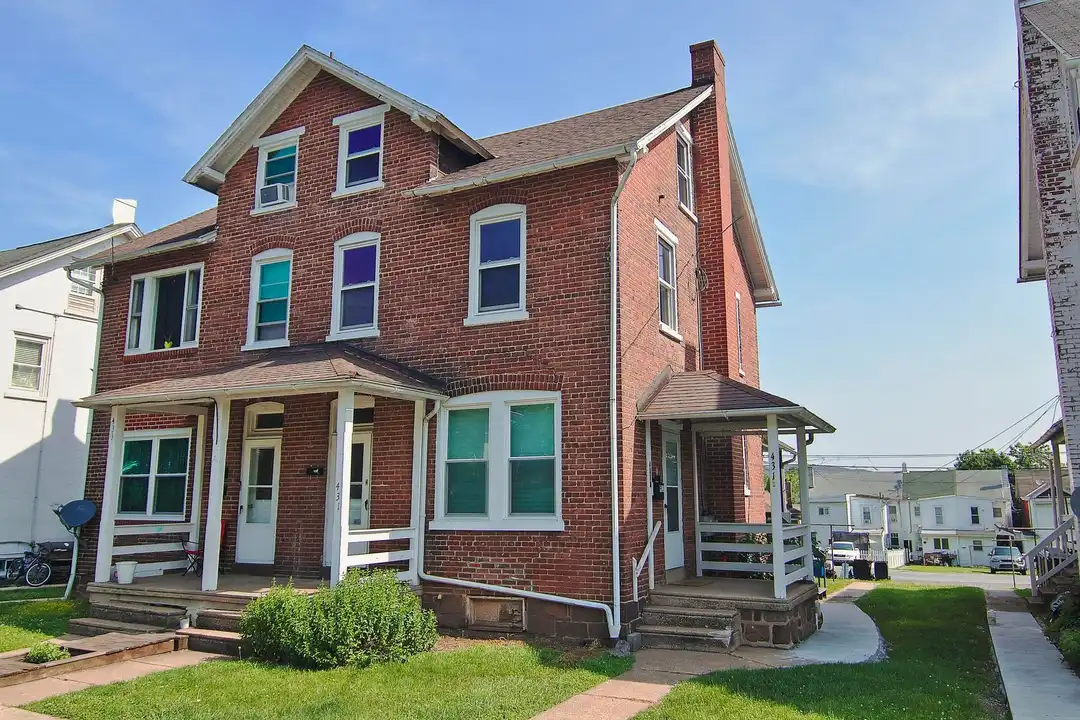 425 W 2nd St unit 431 #2 – photo 1 of 19