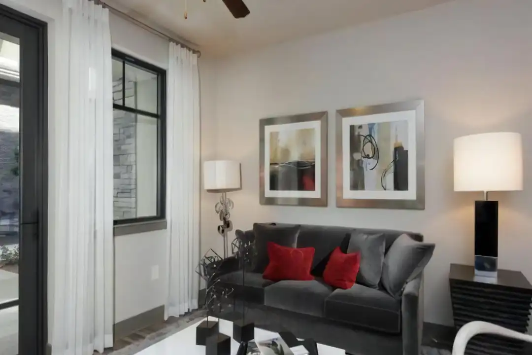 475 N Federal Hwy - View 2