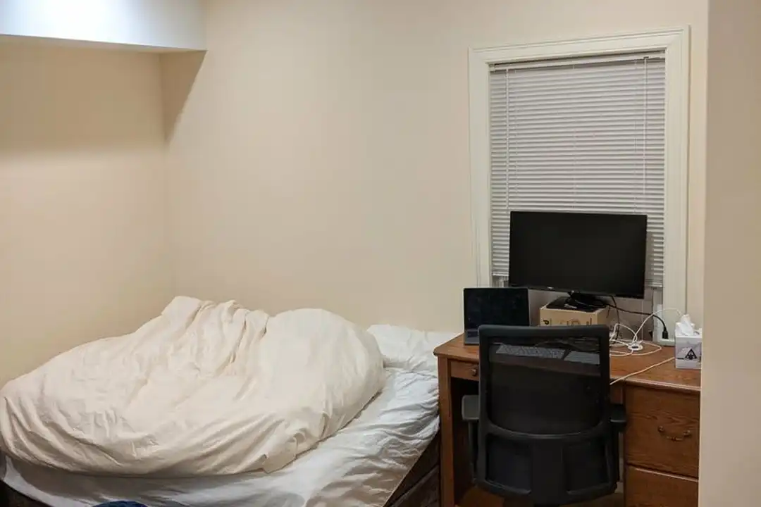 20 Higgins St – pohled 6