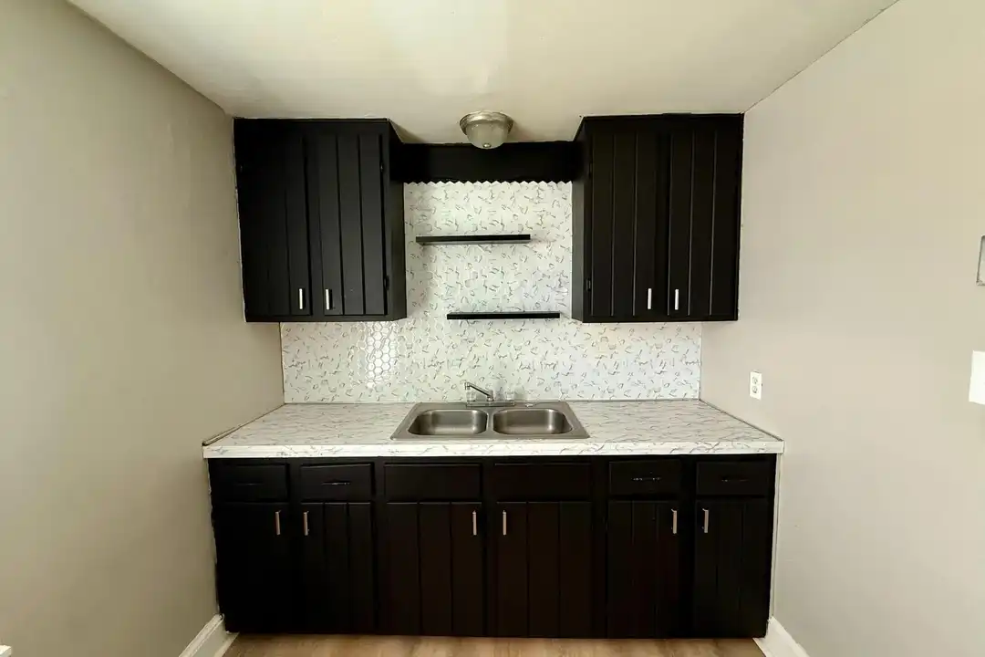2641 Valley Ave #C - More