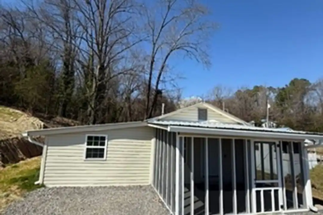1904 Rayburn Ave - View 3
