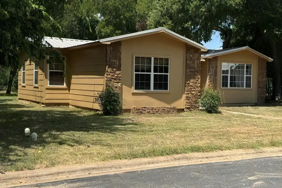 1108 Oak St – photo 1 of 7