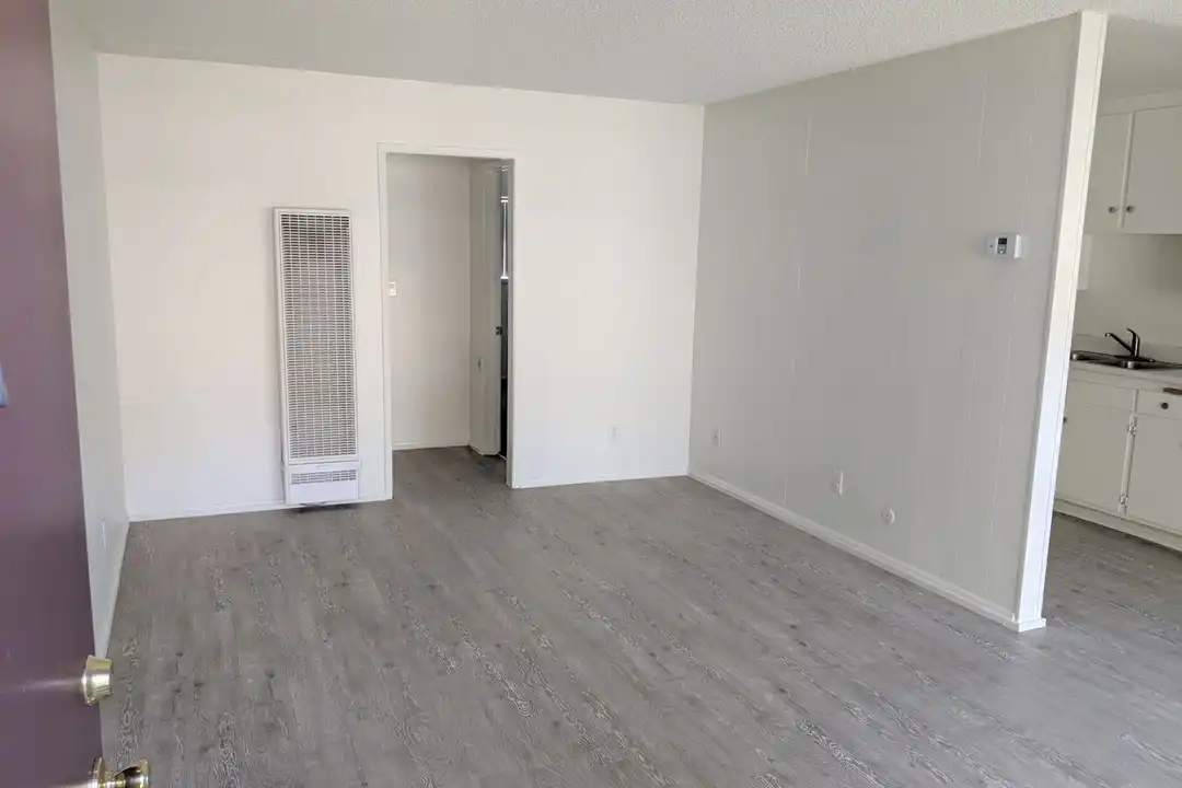 1586 N Palm Ave unit 0197 – photo 1 of 8