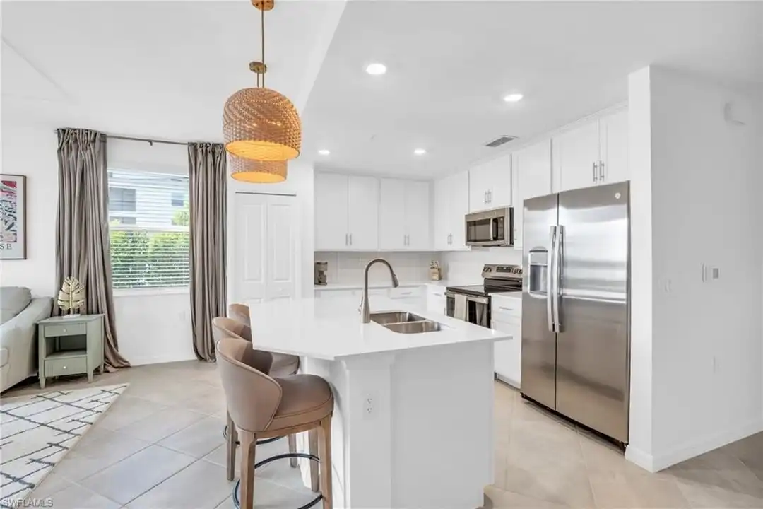 5583 Double Eagle Cir #4118 - More