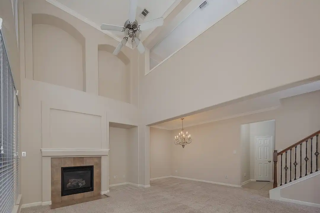 50 E Pipers Green St - View 6