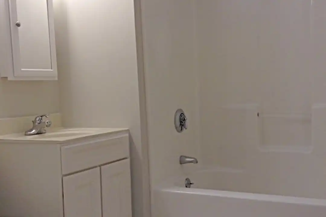 1522 VFW Parkway unit 402 - View 6