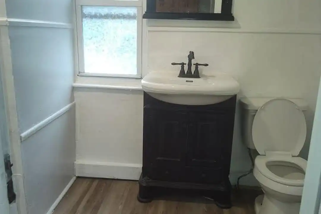 629 N 2nd St - View 5