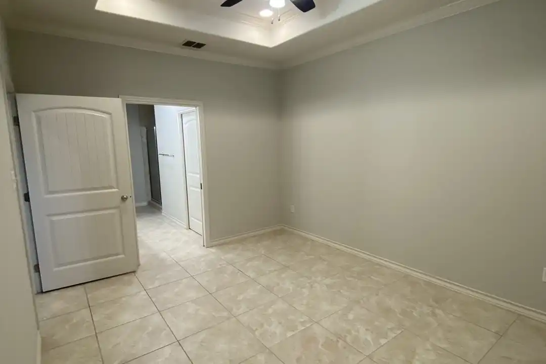 1818 Rodd Field Rd unit B2 - View 6