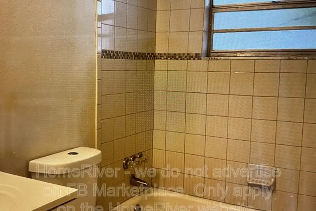 1111 Tuskegee St unit A - More