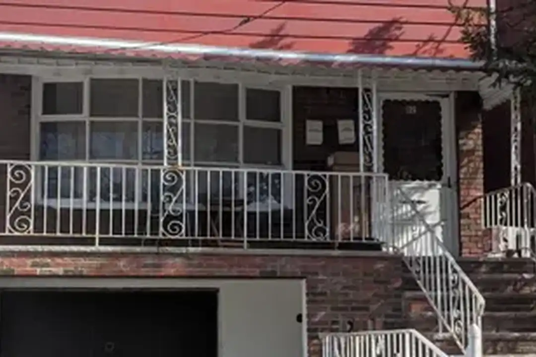 12 Linden Ave – photo 1 of 20