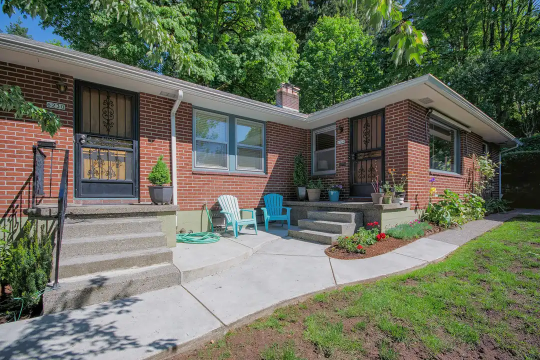 6228 SE Belmont St unit OLD6228 - View 2
