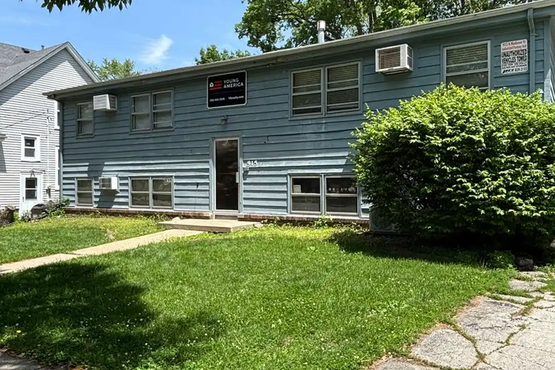 915 N Madison St unit 3 – photo 1