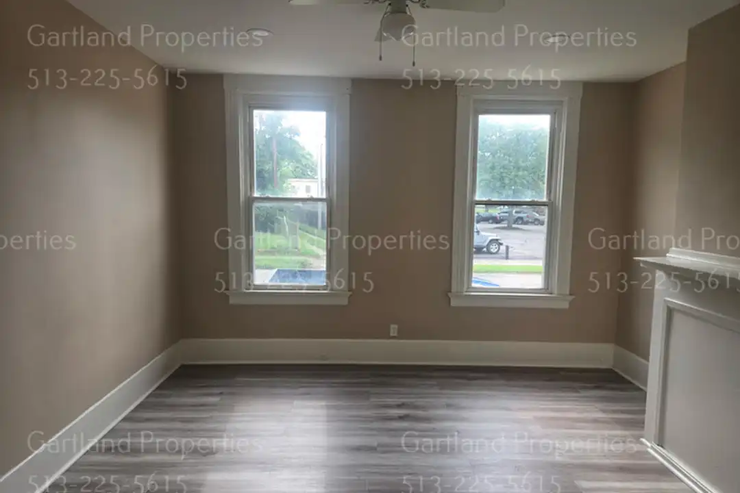 519 S 3rd St unit 1 – photo 1 of 8