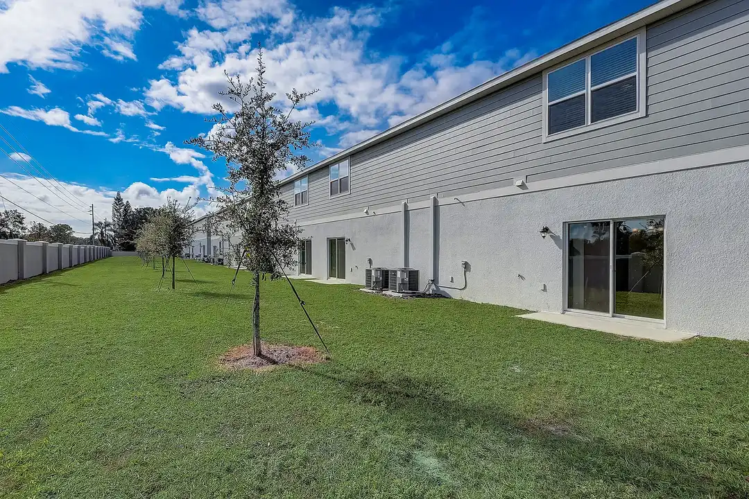 Simmons Trace - View 3