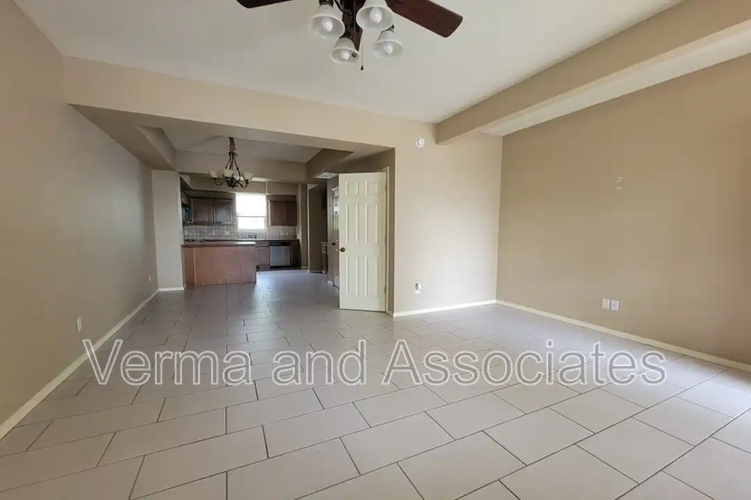 192 Fair St unit 198 - More