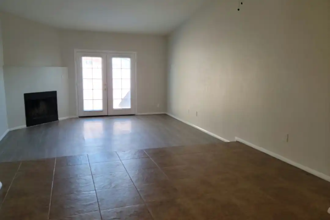 Apartment in Phoenix - View 3