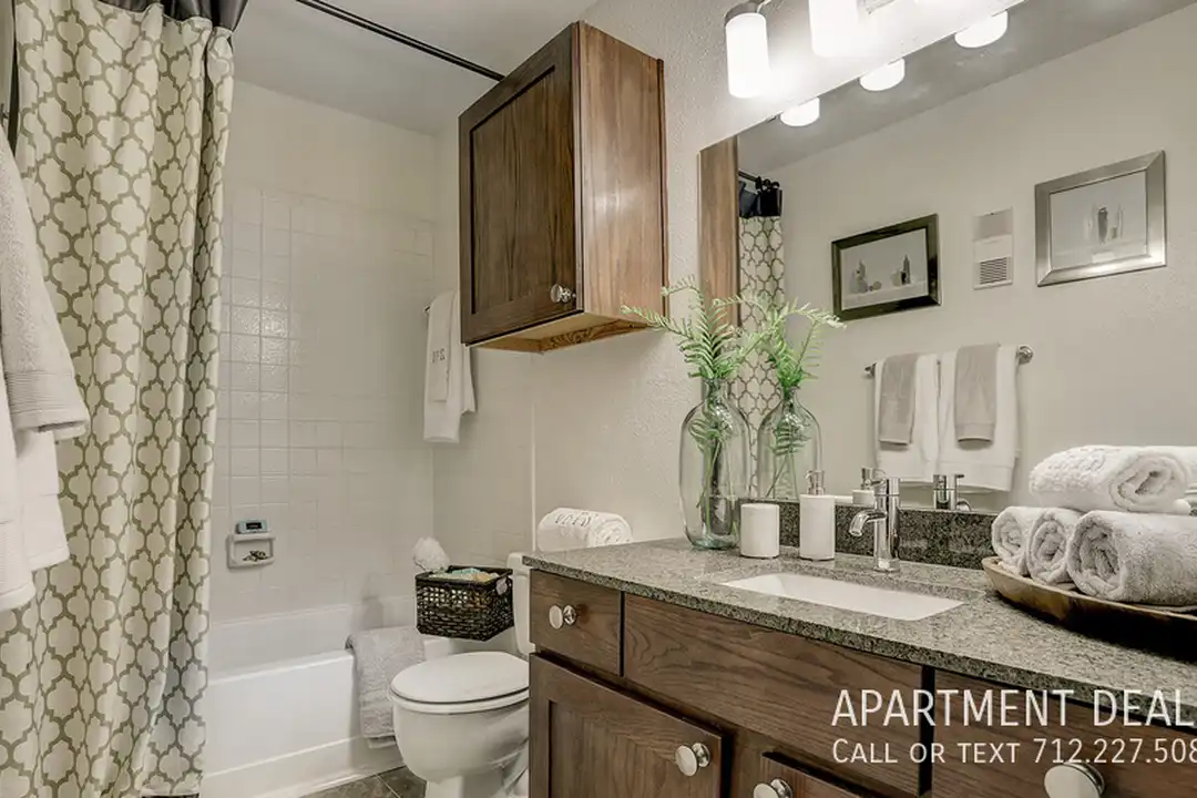 6430 Central City Blvd - View 2