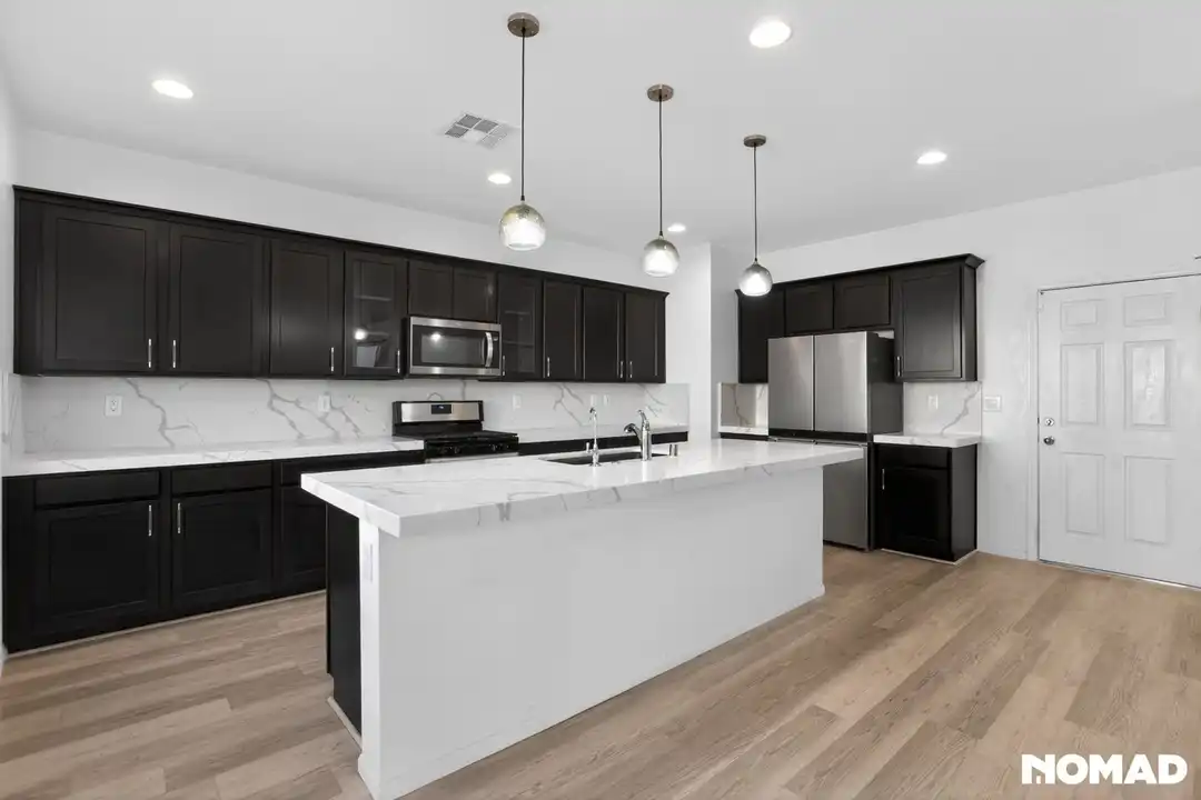 4611 Chirping St - View 4