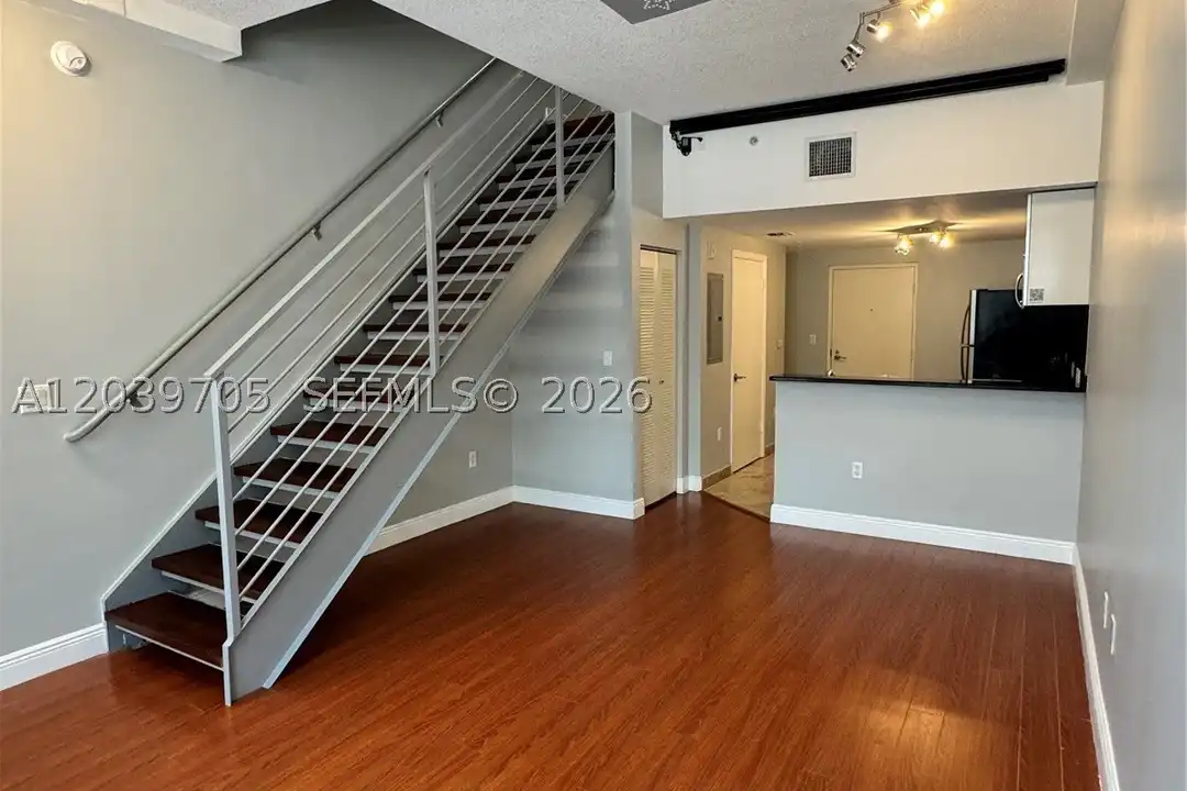 3339 Virginia St #105 - View 2