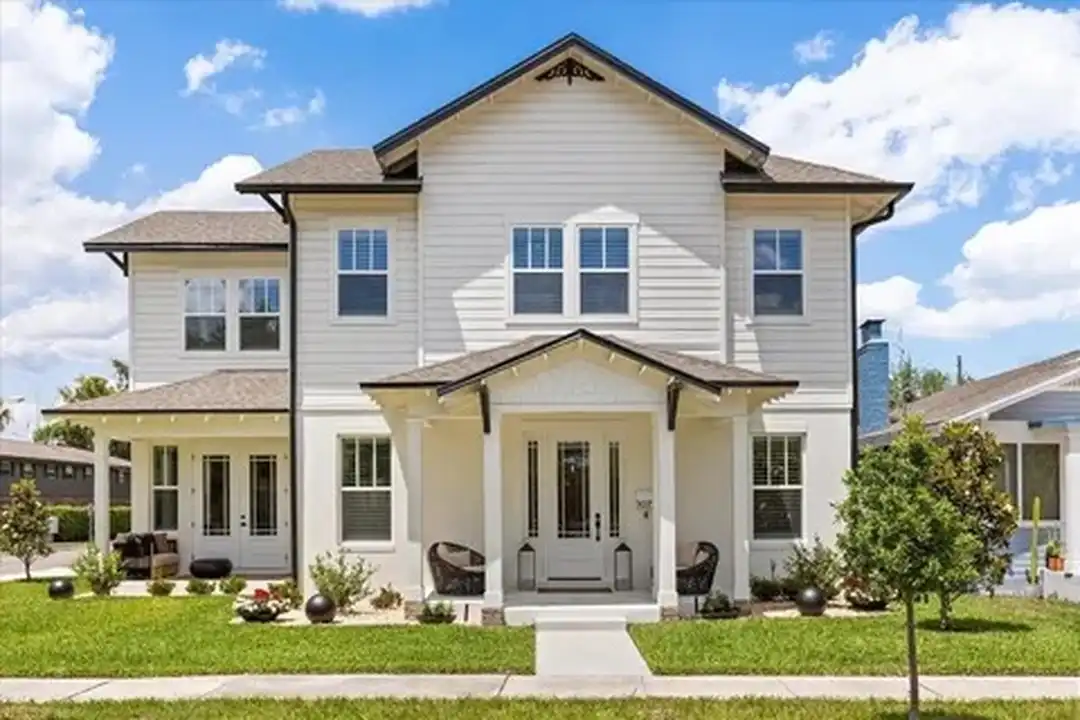 1077 Minnesota Ave - View 2
