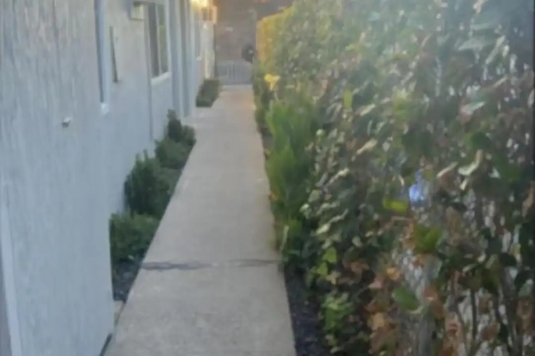 Apartment in Sacramento, North Sacramento - More
