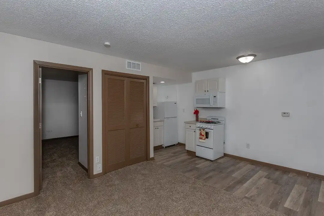 3540 N Main St unit 3515 N Main Street Apt 1 - View 2