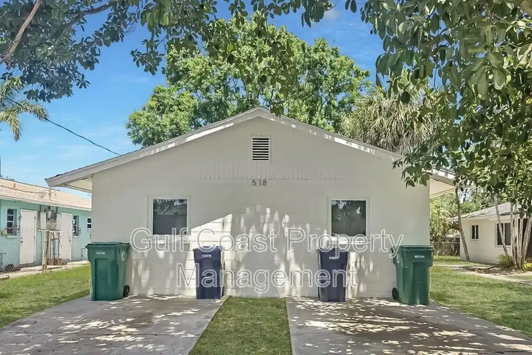 518 12th St W unit A – photo 1 of 8