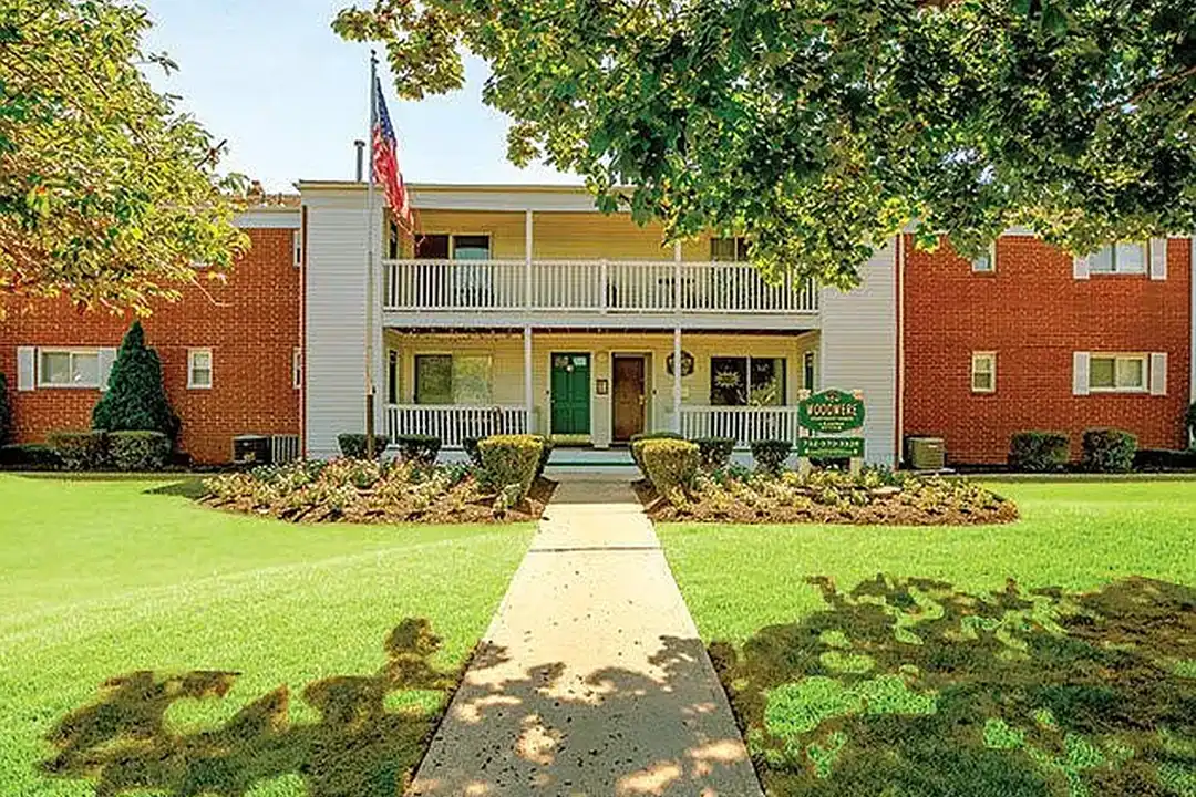 Woodmere Apartments – photo 1 of 11