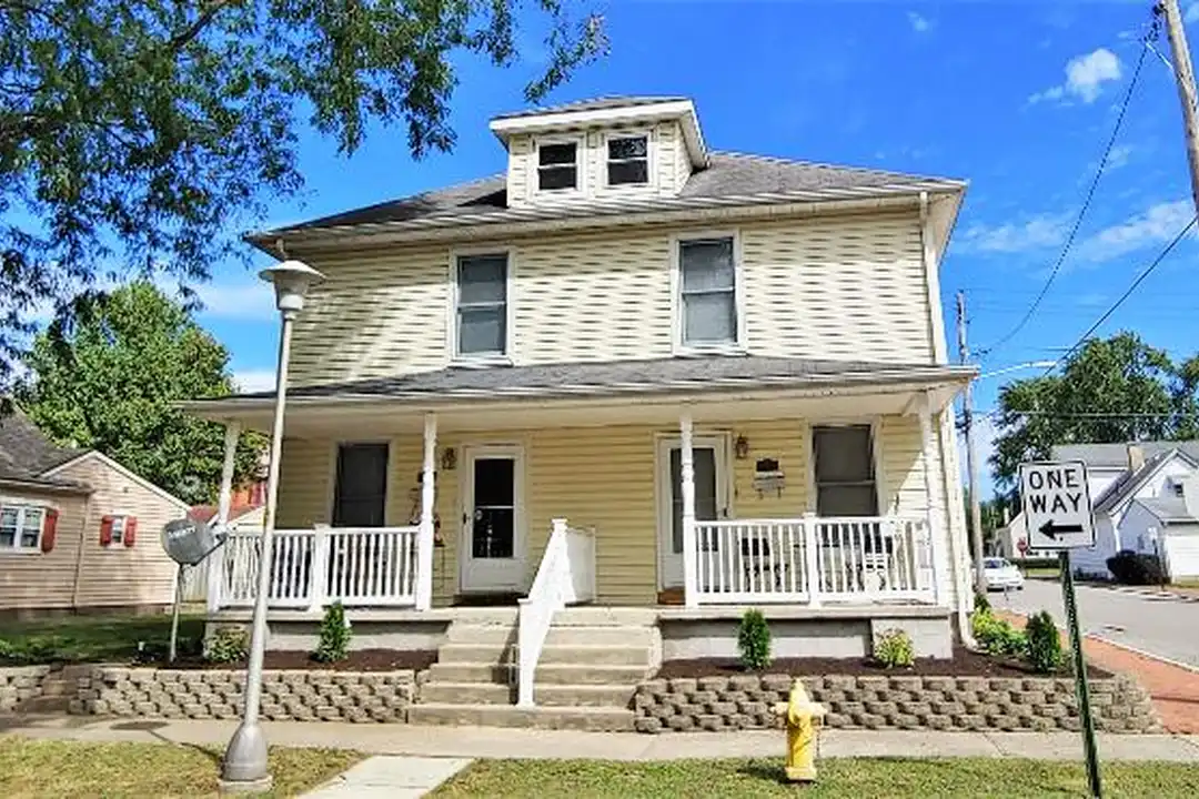 245 S 3rd St – photo 1
