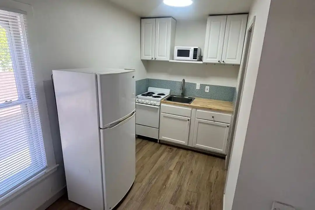 520 S Curry St unit 202 - View 6