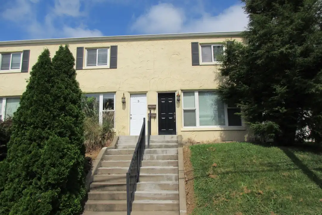 905 26th St unit Apt. 3 – photo 1 of 9
